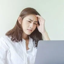 6 Tips Sederhana Mengatasi Berbagai Jenis Sakit Kepala 6 tips sederhana mengatasi berbagai jenis sakit kepala