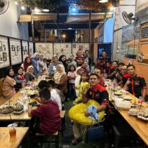Adakan Buka Puasa Bersama, Toyota Agya Pekanbaru (TAC) Santuni Anak Yatim dan Bagi Takjil Gratis Adakan Buka Puasa Bersama, Toyota Agya Pekanbaru (TAC) Santuni Anak Yatim dan Bagi Takjil Gratis